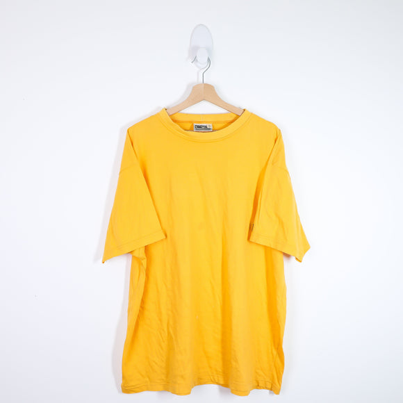 Champion  T-Shirt in Yellow